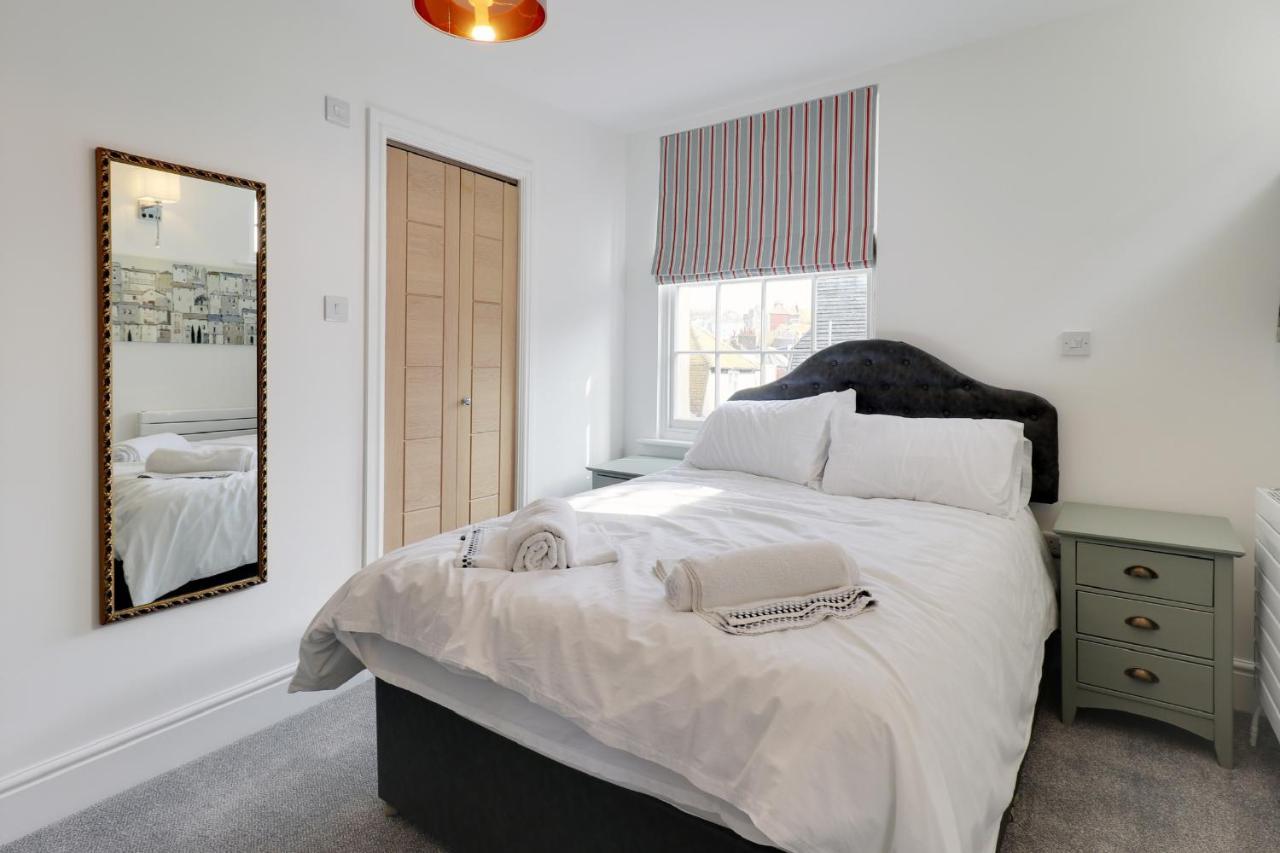 Master accommodation suite 6 Hastings Extérieur photo